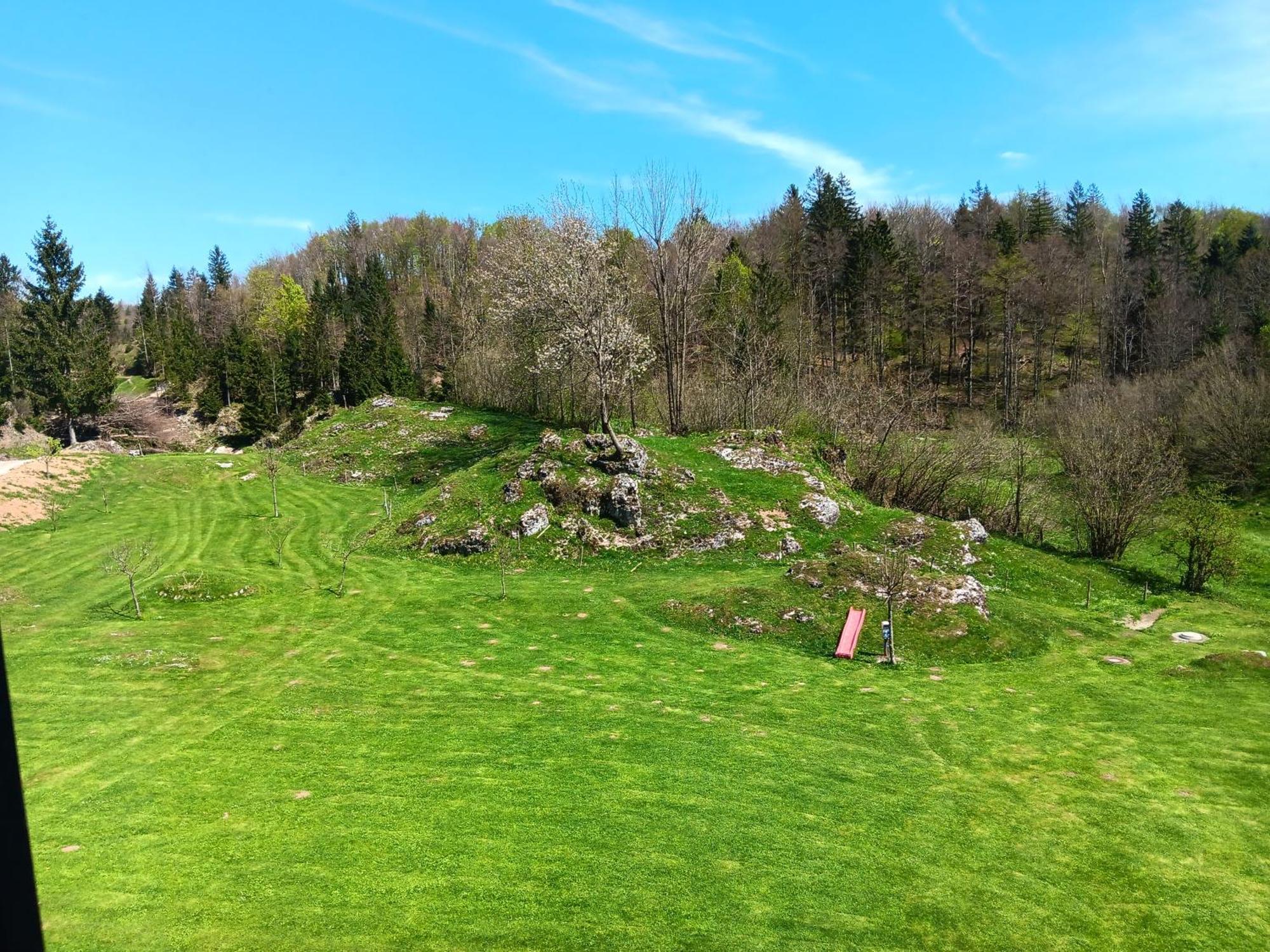 Turisticna Kmetija Pr Mark Trebce Exteriör bild